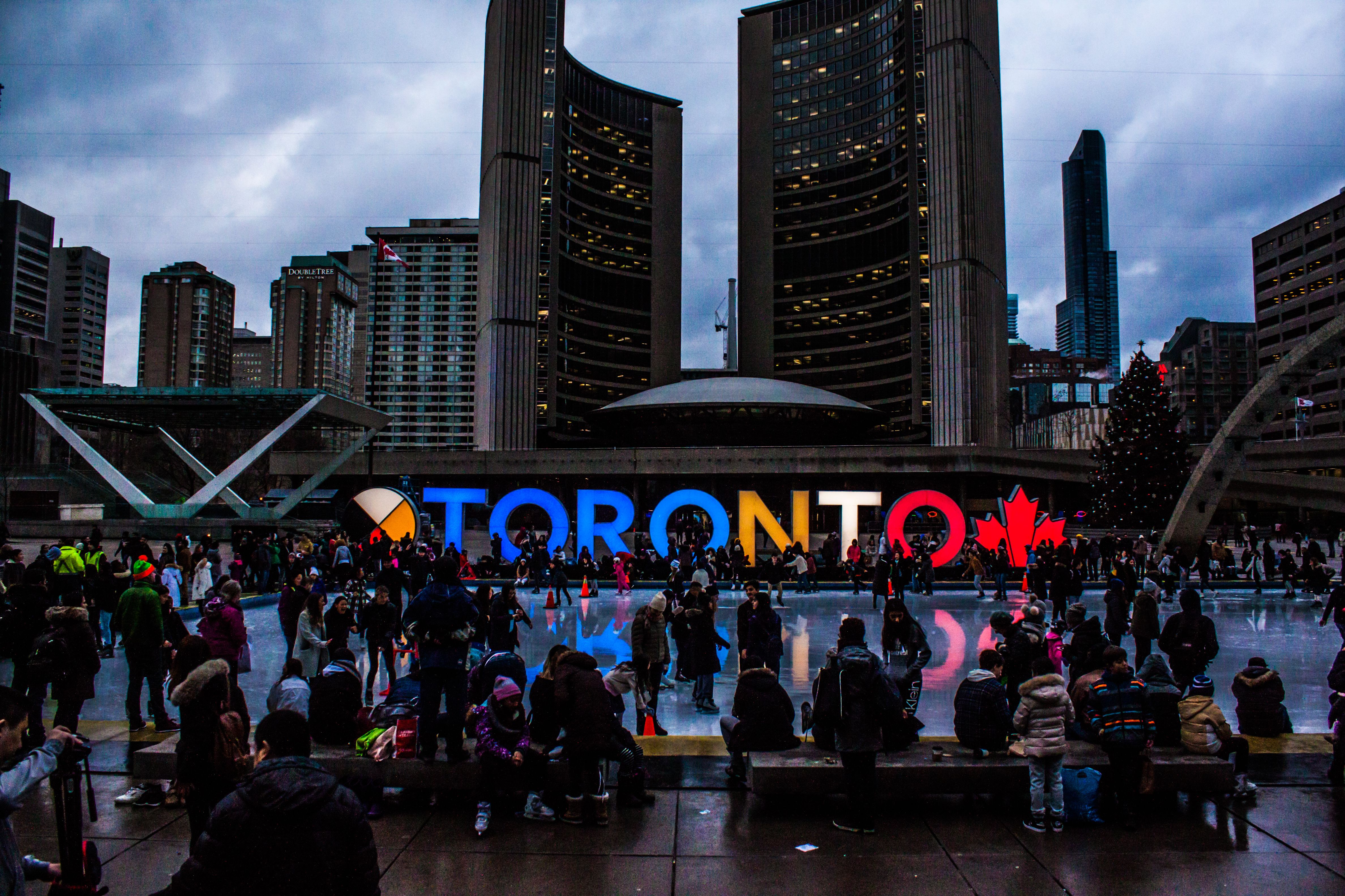 Vida urbana cotidiana em Toronto